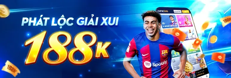 Người đàn ông đang phân tích số liệu cá cược thể thao trên máy tính tại 33win69